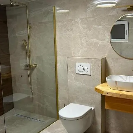 Lejlighed Lanterna With Hot-tub Lovište