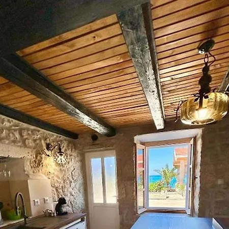 Lejlighed Lanterna With Hot-tub