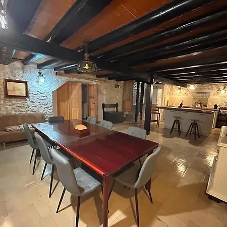 Lanterna With Hot-tub Appartement