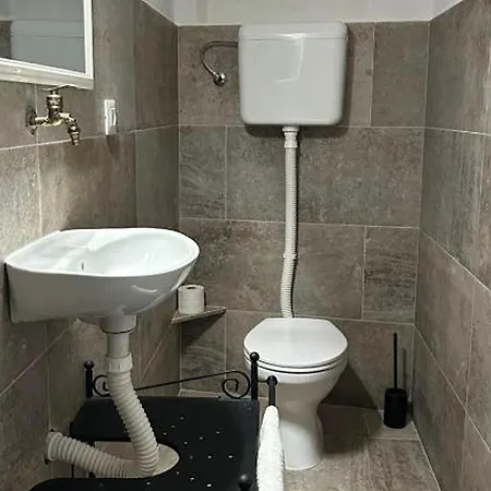 Lanterna With Hot-tub Appartement
